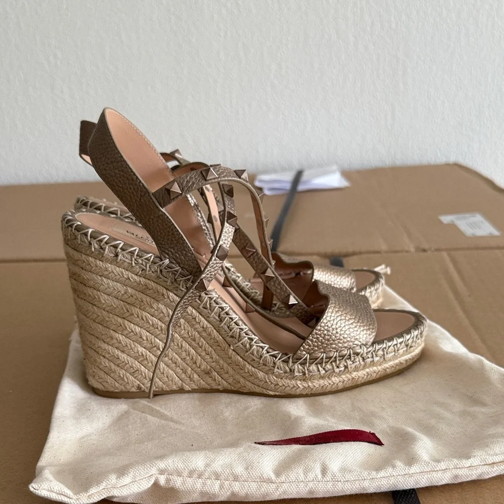 Valentino Garavani Tan Wedge Sandals